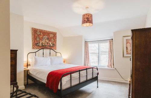 Charming Cotswolds Retreat in the Heart of Dursley - Foto 15