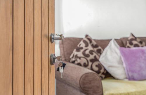 Badger Haven, Apartment 1 - Photo 2