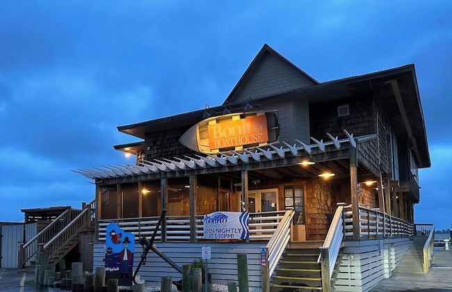 Spacious Ocean View Home w/ New Furniture, Huge Deck, & Wifi - Foto 53