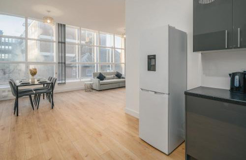 Airport - Town Centre - Train Station - Free Parking - Foto 6