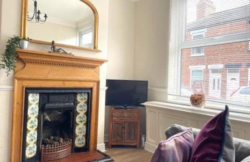 The Racecourse - Quaint Victorian Home With Free Parking - Foto 12