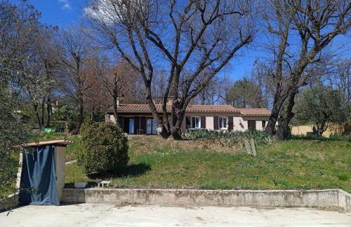 Maison au pays des lavandes et de la vigne - Foto 15