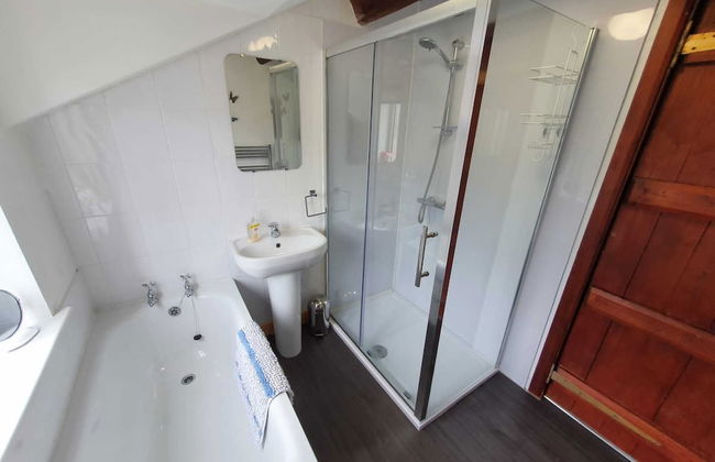 Martin Lane Farm Holiday Cottages - Photo 12