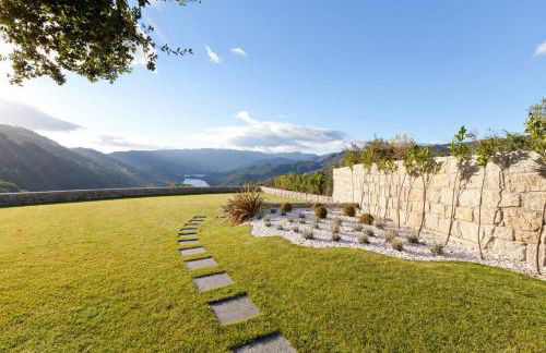 Elegant Villa Near Vieira do Minho with Pool - Foto 19