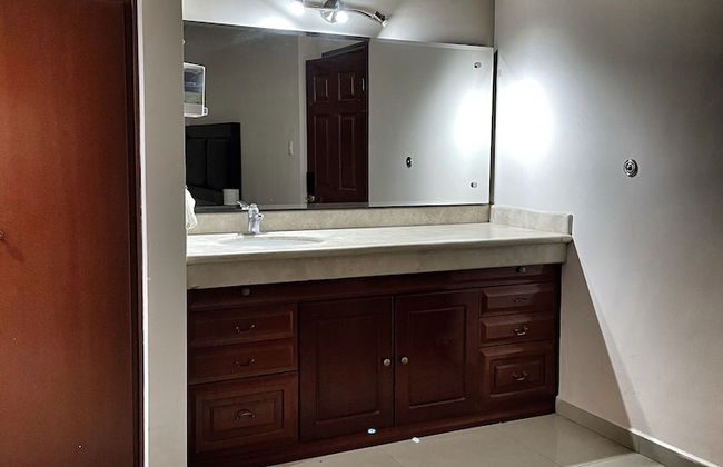 Room in Guest Room - 14 Comfortable Suite for 2 People - Photo 3