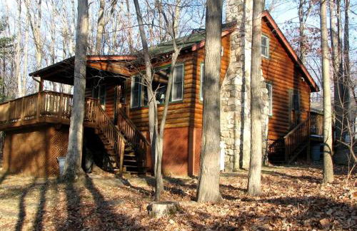 Idyllic Waterfront Log Cabin in Wayne County Overlooking Lake Wallenpaupack, Pennsylvania - Foto 6