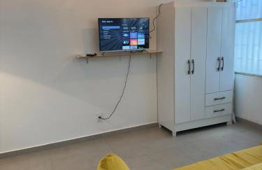 12 - ESTÚDIO CHARMOSO, Ar condicionado, Cozinha completa, Vaga de garagem - Foto 18