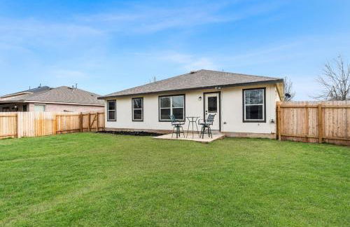 Modern, family friendly home w garage, huge yard! - Foto 23