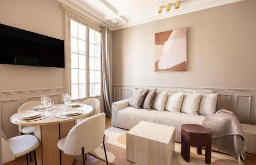 Elegant air-conditioned apartment with separate bedroom - Foto 4