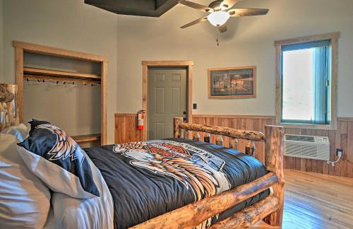 Massive Hatfield Loon Lodge with Roller Rink - Foto 16