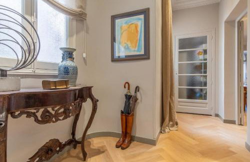 Spacious 3-Bed Apartment in Salamanca Madrid - Photo 26
