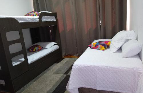 Ensolarado ao lado do shopping com garagem e Wifi - Foto 5