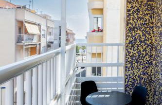 Close to Beach Family Apartment - Photo 1