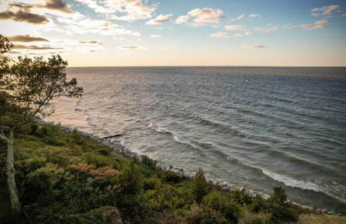 Charming Lakeview Cabin Near Geneva-On-The-Lake! - Foto 46