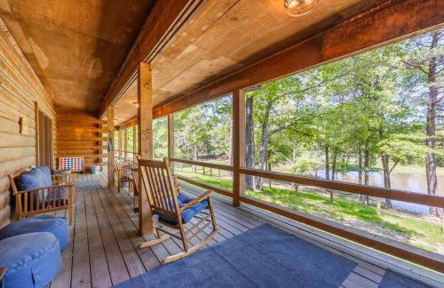 Luxe Hot Springs Cabin w/Pond and Game Room! - Foto 24