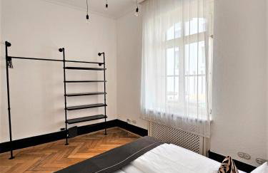 Historical Luxury Homes - Stadtvilla mit Jacuzzi und Garten - Foto 17