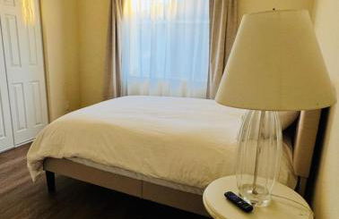 New Home Near Legoland and Disney Sleeps 12 - Foto 39