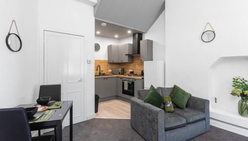 Sleek Canalside Stay in Edinburgh - Foto 1