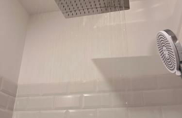 Appartement calme avec balcon hyper centre Avallon et petit dej offert - Foto 14