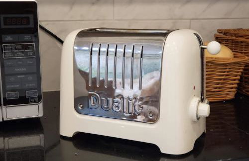 Spacious flat with a garden near tube, train, Thames and the city center - Foto 11