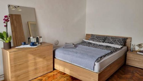 Sleep over at Ana's with shared bathroom - Foto 2