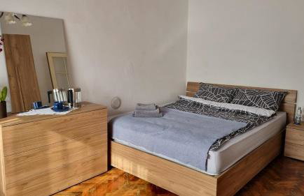 Sleep over at Ana's with shared bathroom - Foto 2