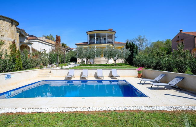 Bright Apartment With Communal Pool - Foto 17