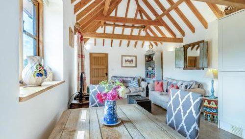 Coblye Barn - Photo 4