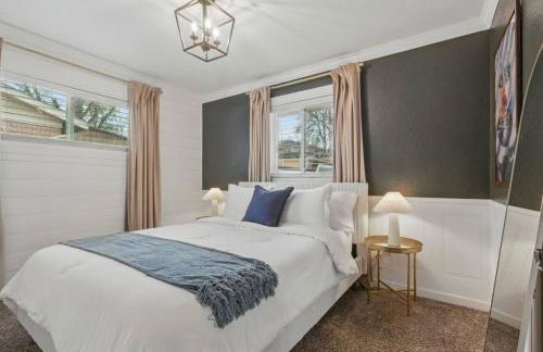 Projector Nights And Park Delights Designer Reno - Photo 4