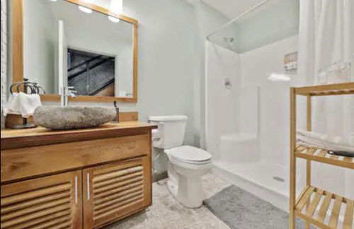 2125 Superior Living - Photo 140