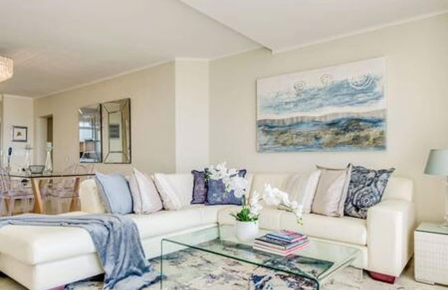 Aqua Views at the Waterclub in Cape Town - Photo 14