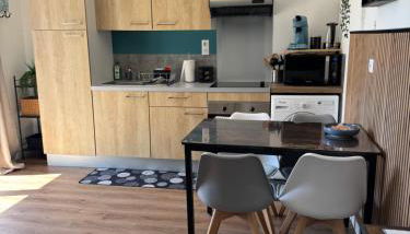 Logement avec terrasse et parking - Photo 4