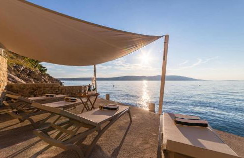 Lovely Home In Josinovac With Wifi - Photo 13