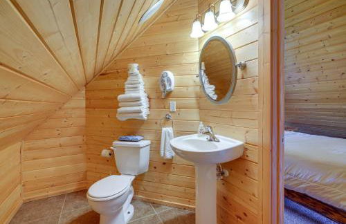 Cozy Columbia Cabin with Shared Lake Dock! - Foto 19