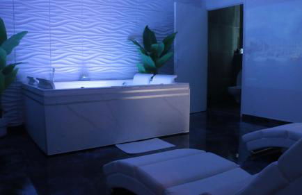 DIMA SUITE Jacuzzi Privatif - Foto 5