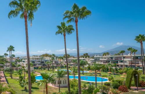 StayatSas Marbella Luxury 2 Bedroom Apartment, 80 m2 Private Terrace, Pools, Walk to Beach & Puerto Banús - Foto 37