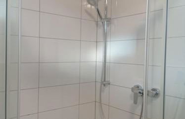 Work and Stay Sundern-Allendorf Modernisierte Unterkunft mit 5 Betten plus Schlafcouch mit Balkon - Foto 17