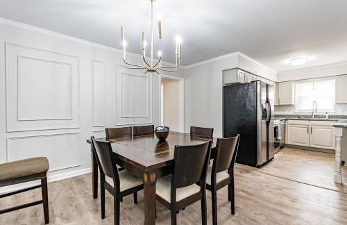 Raleigh house w master suite - 4min to Fenton - Foto 11