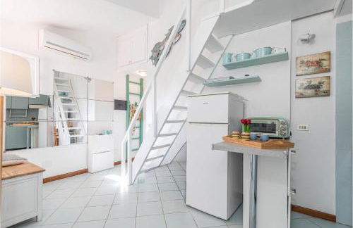 Tiffany With Shared Pool - Happy Rentals - Photo 21