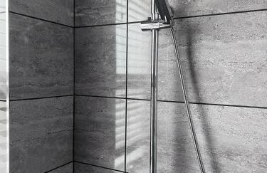 Sparkling Space - Twin or King Beds - Photo 5