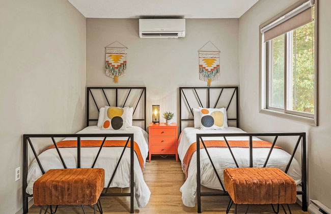 Emerald Bluff by Avantstay Lake Views, Deck, Fire Pit, Game Room - Photo 36