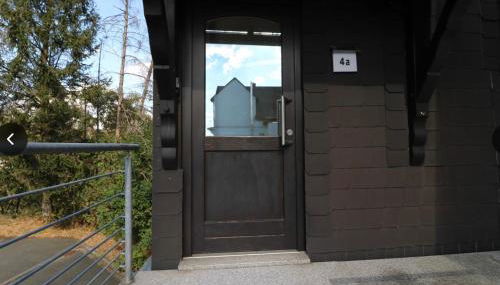 Elegant retreat with mountain panorama and tranquility - Foto 2