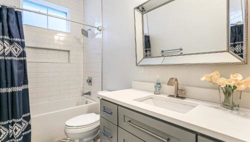 Sunny home walking distance to Quarter and Dome - Foto 3