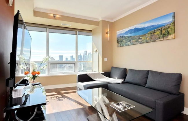 Condos with Parking & Gorgeous View - Foto 20