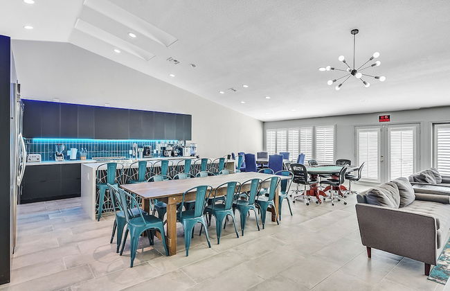 Villa - 8 Bedrms 5 Bths 15 Beds - Foto 19