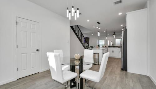 NEW! Grand Luxé Retreat - Modern Luxury - Free Parking - Near Med Center & NRG - Foto 5