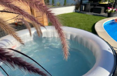 Luxuriöses Ferienhaus Anita mit Pool, Whirlpool und Sauna nahe Timmendorfer Strand, Travemünde und Lübeck - Foto 15