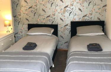 Sweet Caroline at Longton. Great location for Stoke on Trent, The Potteries and Alton Towers. - Foto 6