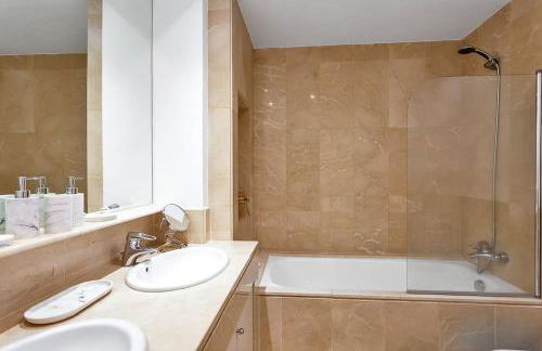 YOLO Spaces – Sotogrande Ocean View Penthouse - Foto 73