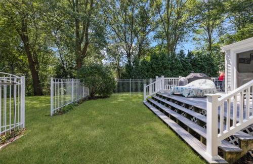 Cozy Waterfront Cottage - Sleeps 4 - Foto 24